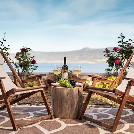 Apartment House M.a.s.s. Sitia (Crete)